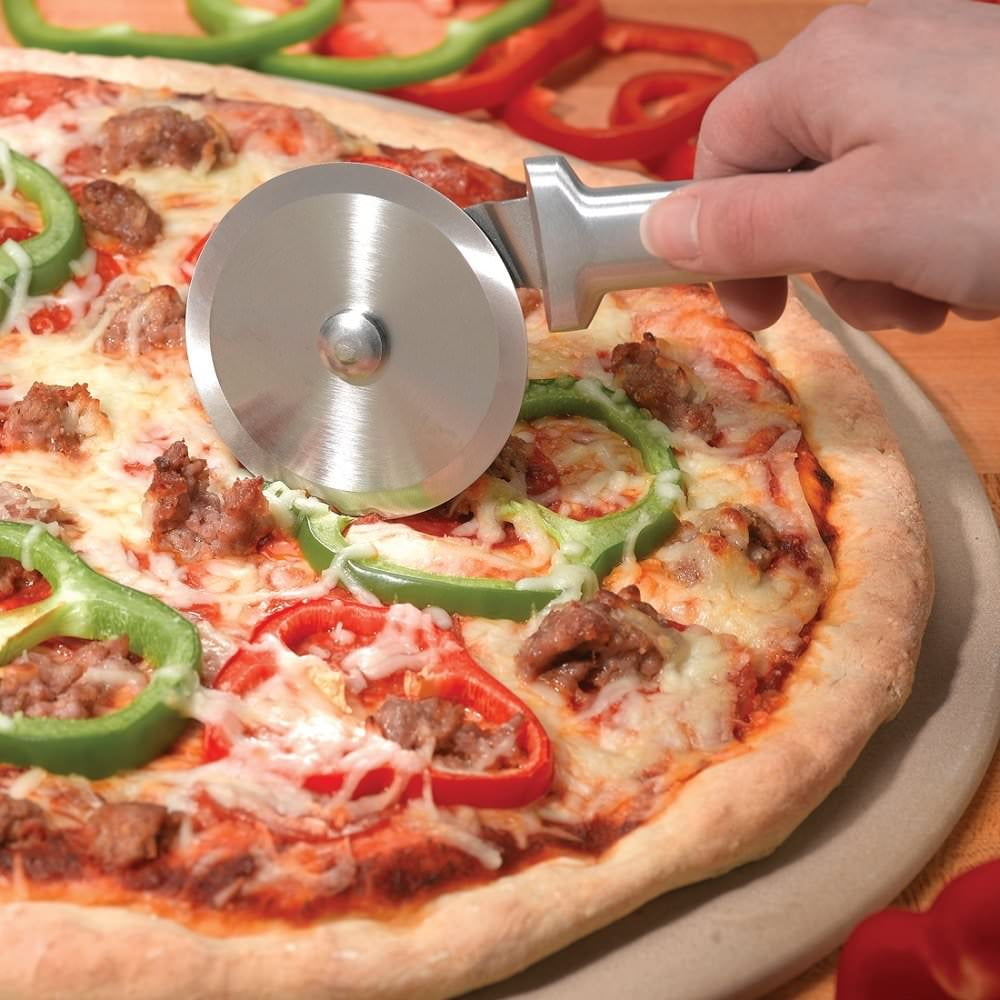 Pizza Cutter with 3-Inch Stainless Wheel and Brushed Aluminum Handle - Image 2