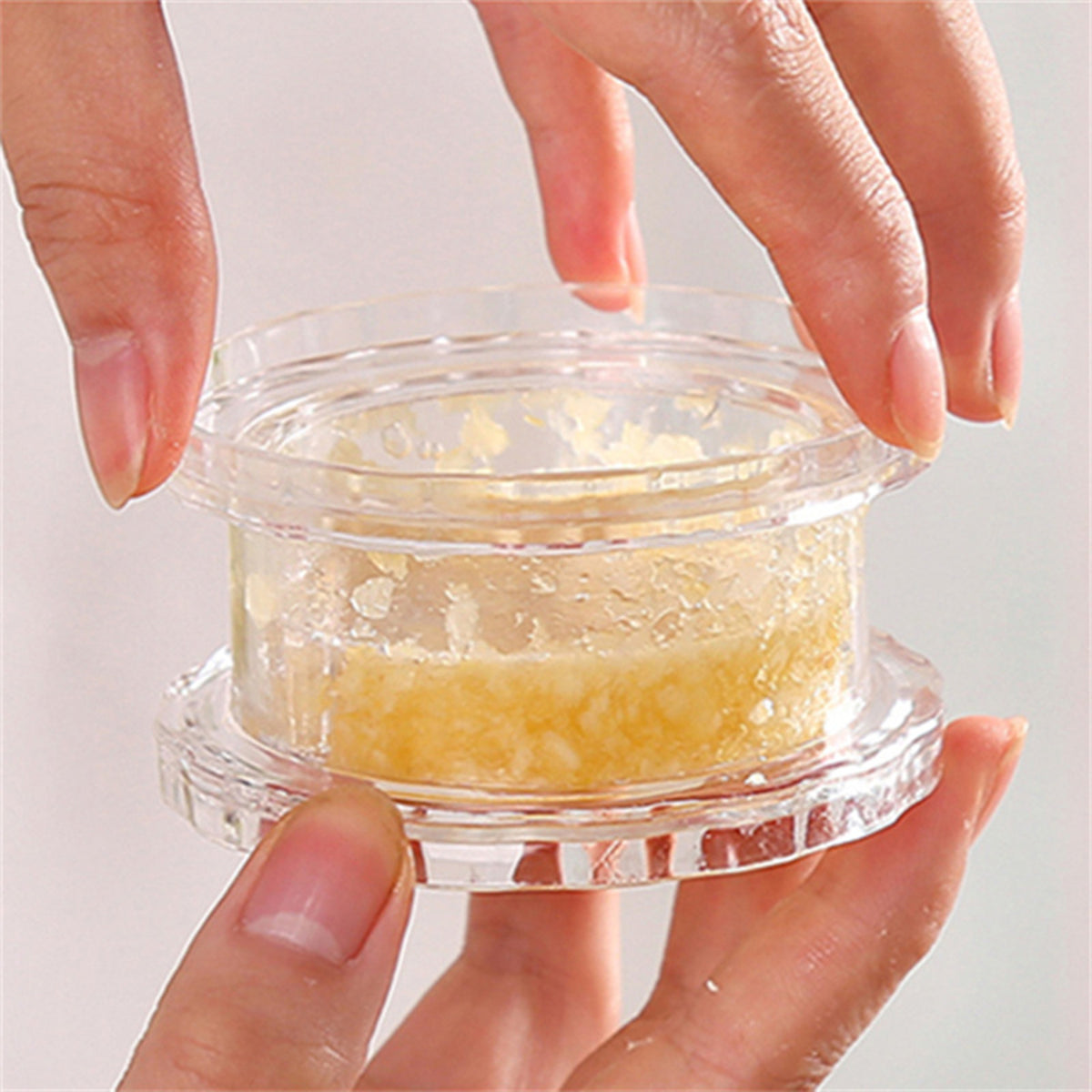 Shake-Style Garlic Mincer Box, No-Blade Manual Crusher, 3.15 x 1.57 In - Image 4